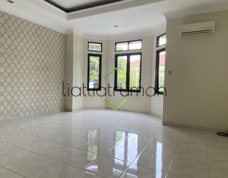 Rumah Menteng di sewakan lokasi sangat strategis dekat area komersil