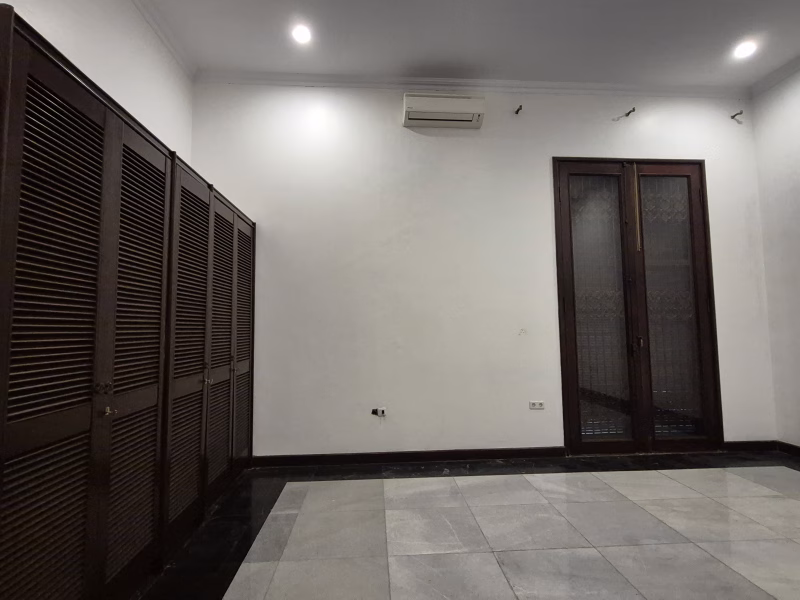 Rumah sewa Menteng lokasi sangat cocok untuk huni dan tenang