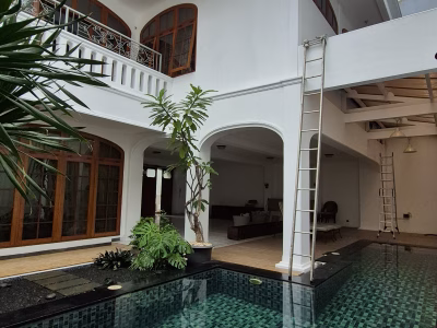 Rumah sewa Menteng siap huni lokasi sangat tenang dan nyaman