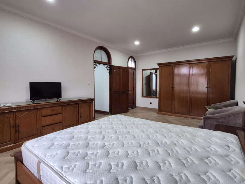 Rumah sewa Menteng siap huni lokasi sangat tenang dan nyaman