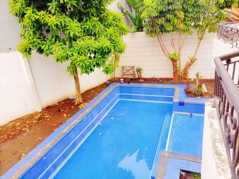 Rumah Sewa Menteng area premium dekat taman surapati dan taman Lembang