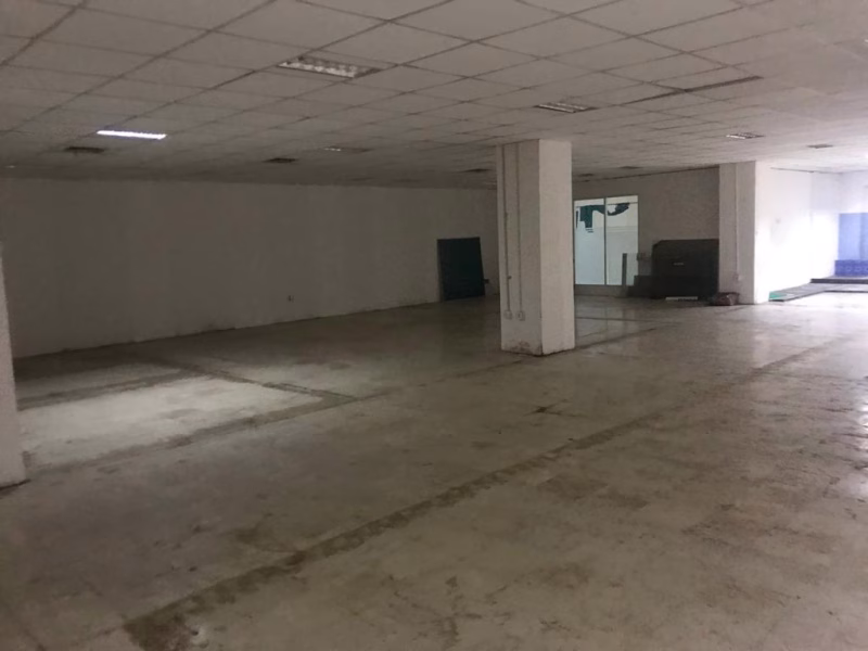 Gedung di sewa Area Cikini lokasi sangat prime bebas ganjil genap