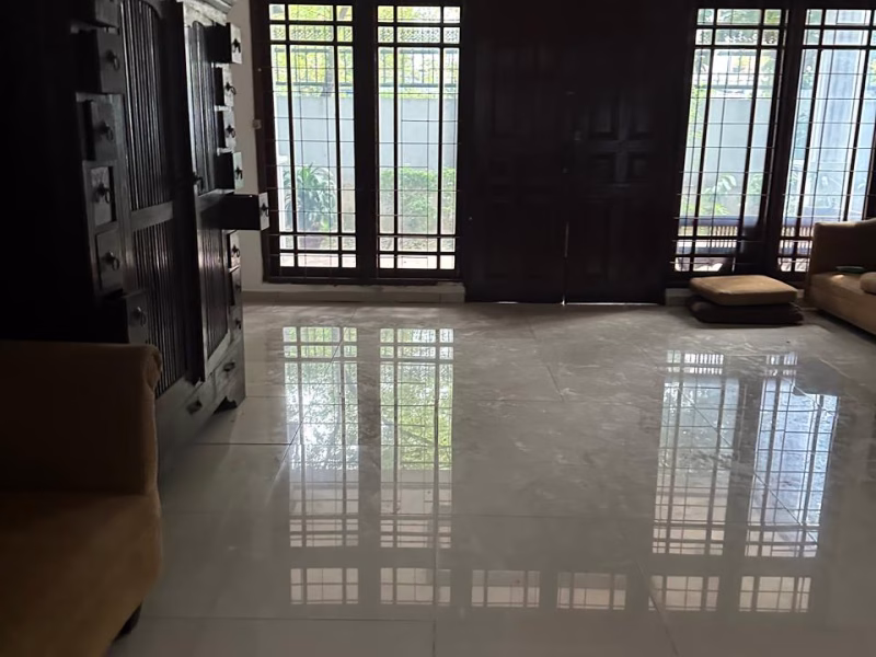 Rumah sewa Menteng bisa di jadikan silence office