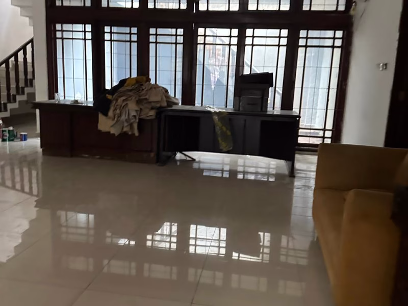 Rumah sewa Menteng bisa di jadikan silence office