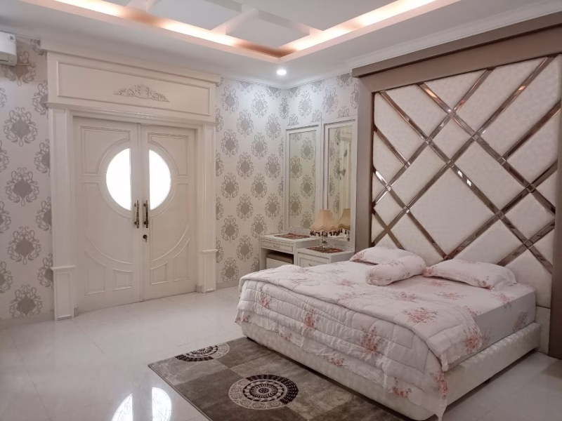 Rumah sewa Menteng lokasi Cikini , siap huni , Furnished