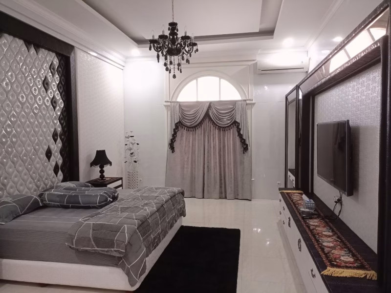 Rumah sewa Menteng lokasi Cikini , siap huni , Furnished