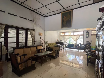 Rumah di jual area Cideng harga NJOP lokasi bisa di jadikan mini building
