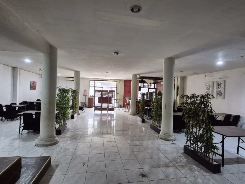 Ruko gandeng bisa di jadikan klinik atau pun cafe dan kantor