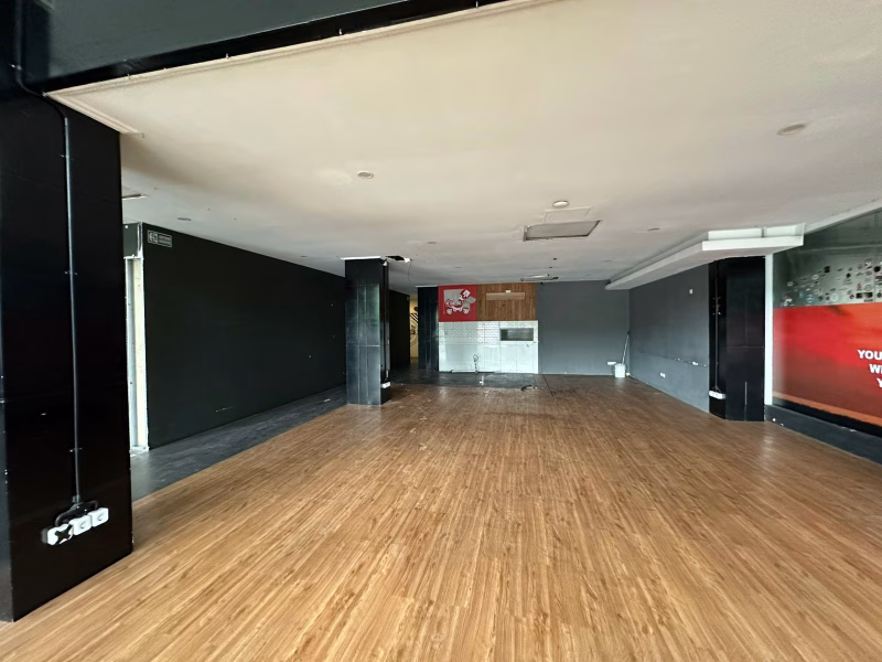 Disewa Mini Building , Ex Showroom area TB Simatupang Jakarta Selatan