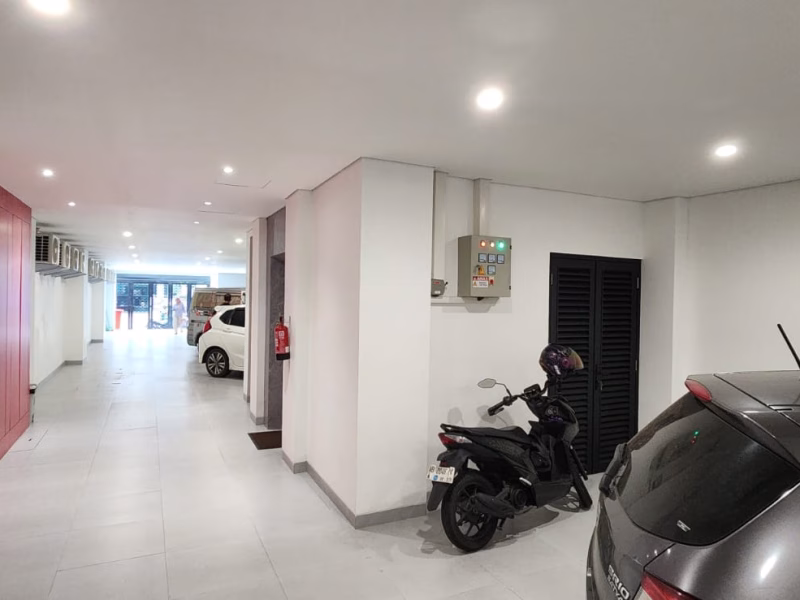 Di jual rumah Kost area Salemba , SHM ada 43 kamar