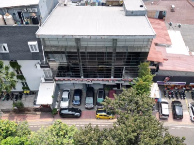 Dijual rumah kost area Setiabudi Jakarta Selatan , SHM , ada 30 Kamar