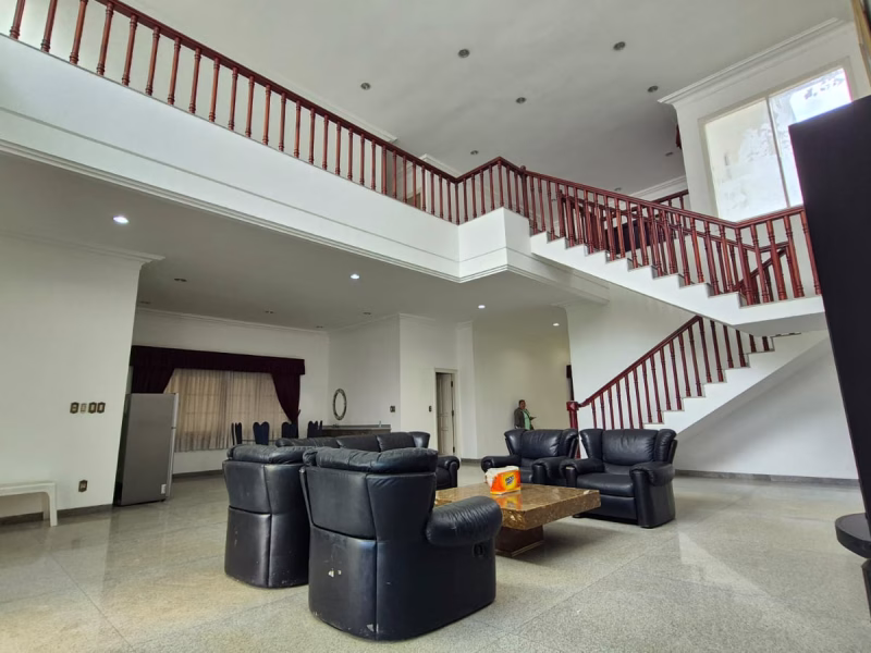 Rumah sewa Menteng siap huni no pool ada backyard lokasi tenang