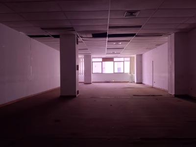 Gedung 5 lantai area Menteng siap huni lokasi sangat strategis