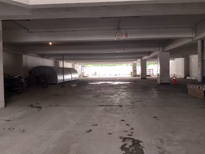 Gedung 5 lantai area Menteng lokasi sangat strategis , SHM