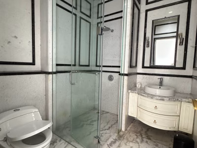 Rumah 3 Lantai plus basement siap huni area Patra Kuningan Jakarta Selatan