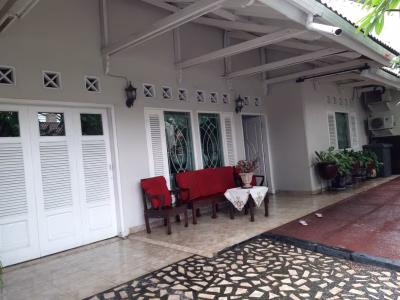 Rumah di jual area Tebet Jakarta Selatan , bebas banjir , SHM