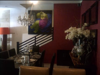 Rumah 2 lantai area Menteng dekat jalan sudirman dan Thamrin