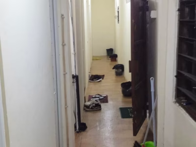 Ruko 2 lantai area Kwitang , Jakarta Pusat , SHM lokasi strategis