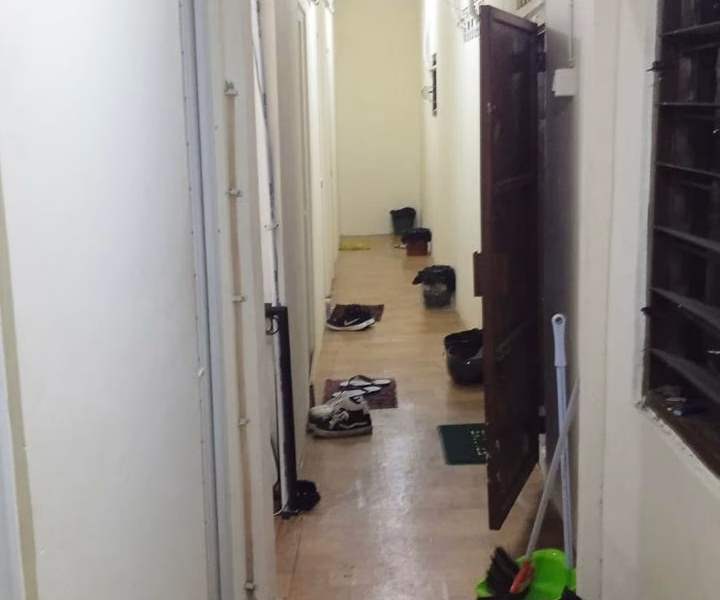 Ruko 2 lantai area Kwitang , Jakarta Pusat , SHM lokasi strategis