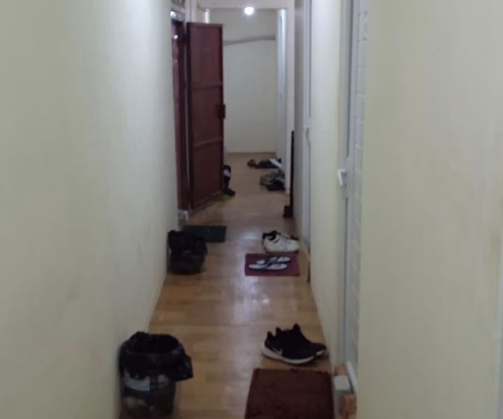 Ruko 2 lantai area Kwitang , Jakarta Pusat , SHM lokasi strategis
