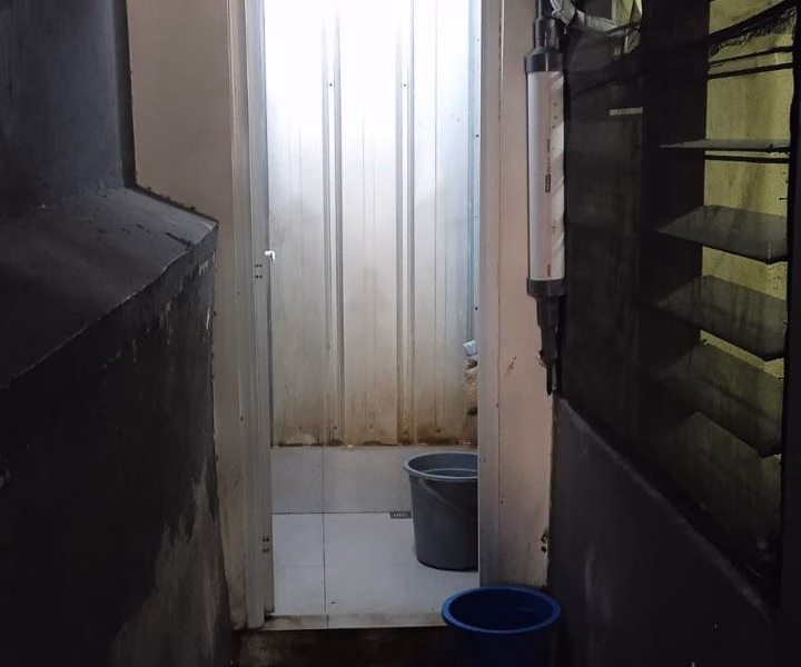Ruko 2 lantai area Kwitang , Jakarta Pusat , SHM lokasi strategis