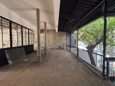 Ruang usaha area Menteng lokasi prime Jakarta Pusat